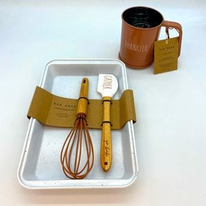 Rae Dunn Baking Set